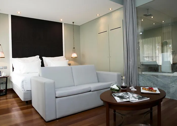 Romantic hotel: Pousada De Lisboa - Small Luxury Hotels Of The World