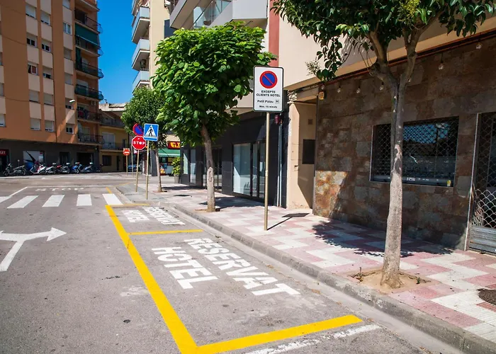 Petit Palau - Adults Only