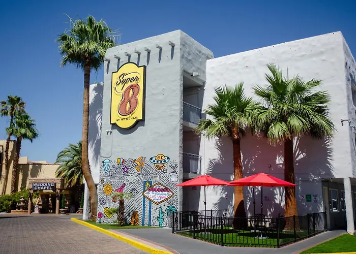 Super 8 By Wyndham Las Vegas North Strip/Fremont St. Area