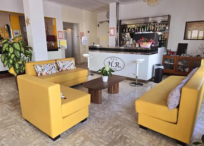 Hotel de 3 estrellas: Hotel Romagna