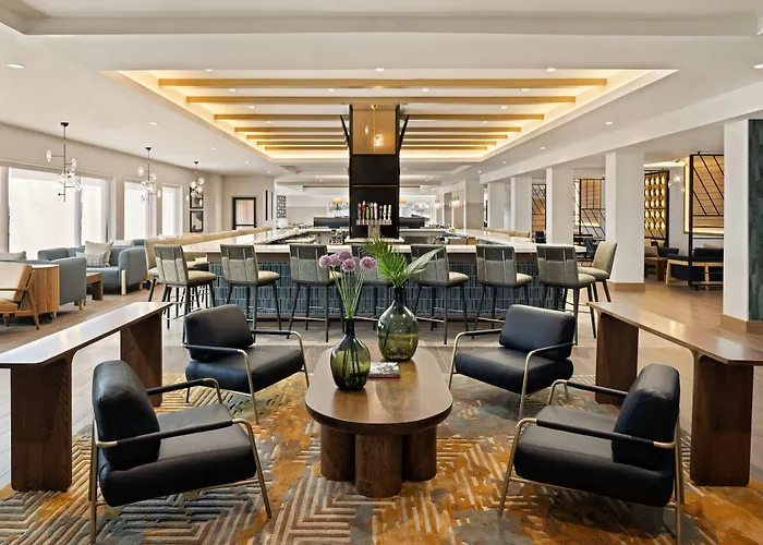 Oshkosh Marriott Waterfront & Convention Center
