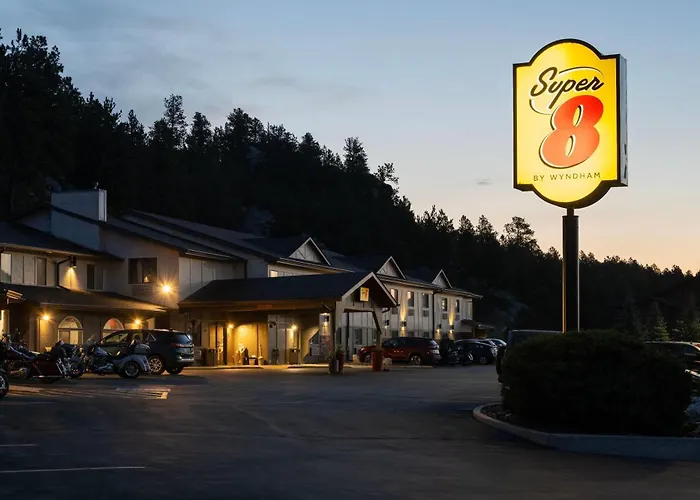 Super 8 By Wyndham Custer/Crazy Horse Area