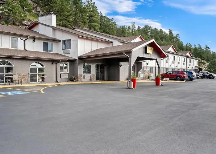 Super 8 By Wyndham Custer/Crazy Horse Area
