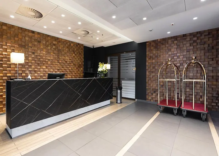 Pet Friendly hotel: Nobel Palace Hotel