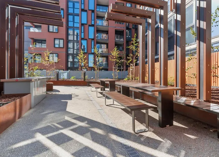Melbourne City Apartment