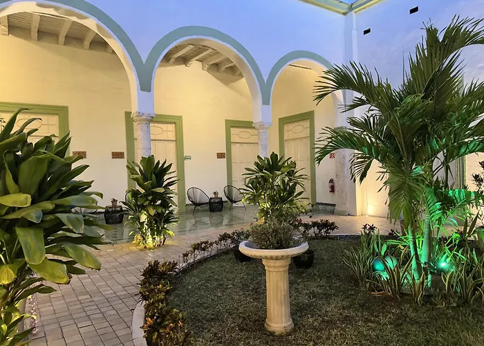 Central hotel: Hotel Boutique La Casona By Kavia