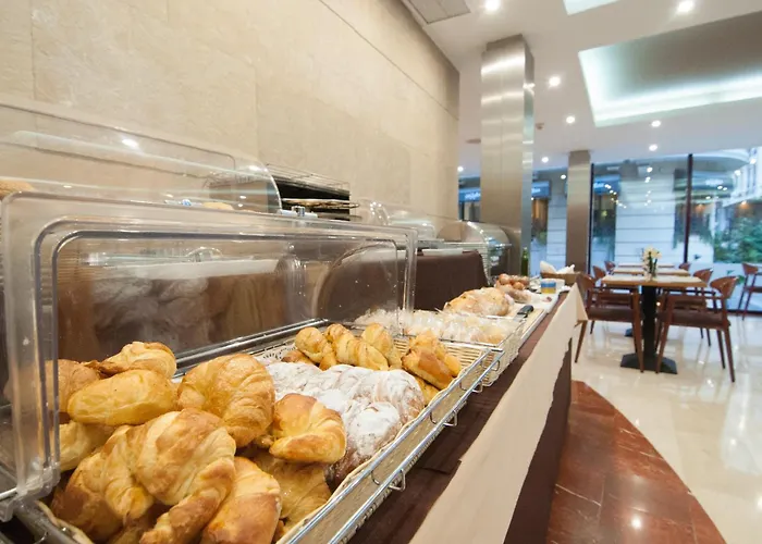 Family Hotel: Hotel Rh Sorolla Centro