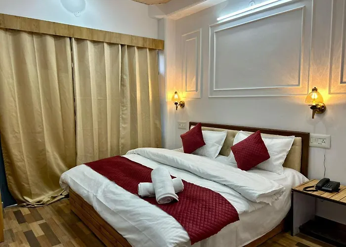Hotel Harikund Manali