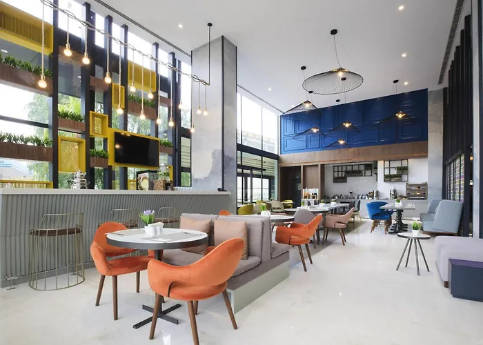 Family Hotel: Ibis Styles Izmir Bornova