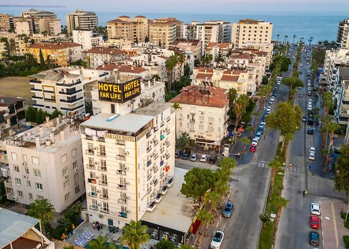 Beach hotel: Far Life Hotel