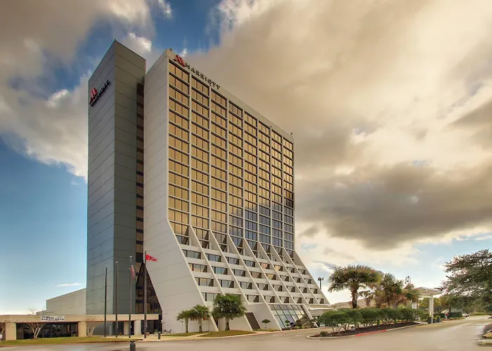 3 star hotels Mobile Marriott