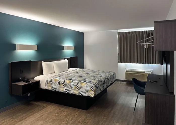 Motel 6-Carson, Ca (Adults Only)