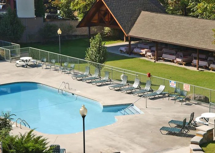 Glenstone Lodge