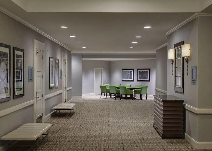 Dallas-Addison Marriott Quorum By The Galleria