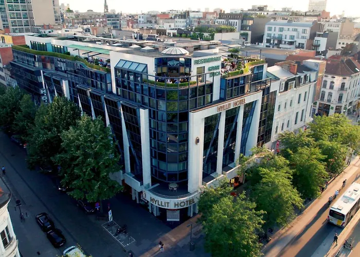 Strandhotel: Hyllit Hotel