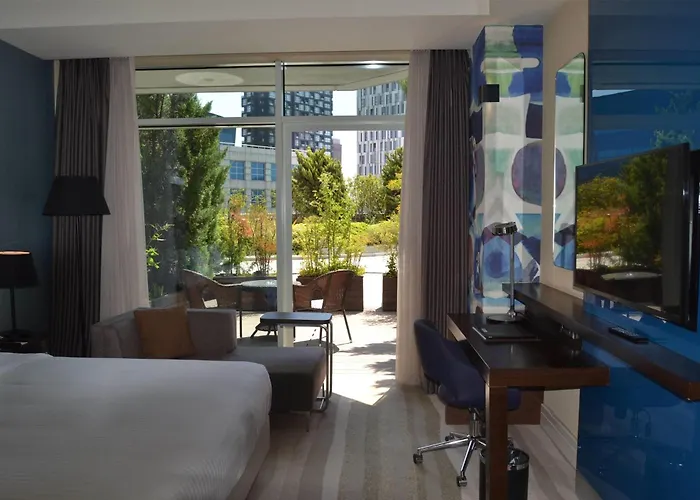 Casino hotel: Wyndham Grand Istanbul Europe