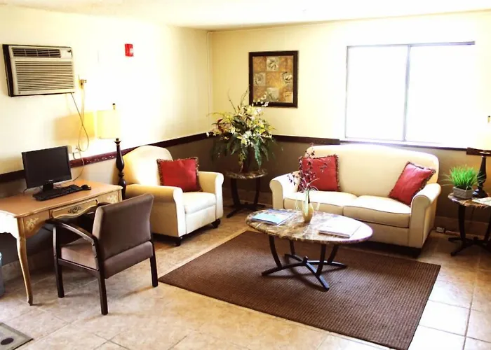 Lodge At Pensacola