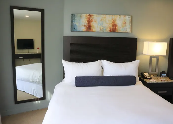 Hotel Coral & Marina