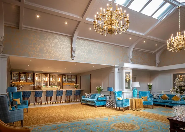 Central hotel: Old Ground Hotel