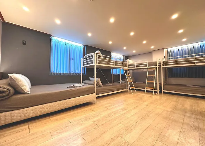 Hôtel pour familles: Oyo Rooftop Hostel