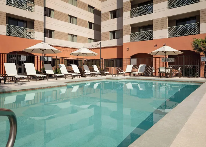 Central hotel: Courtyard By Marriott Scottsdale Old Town