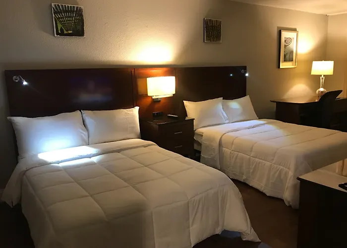 Cheap hotel: Amco Hotel & Suites- Fort Hood