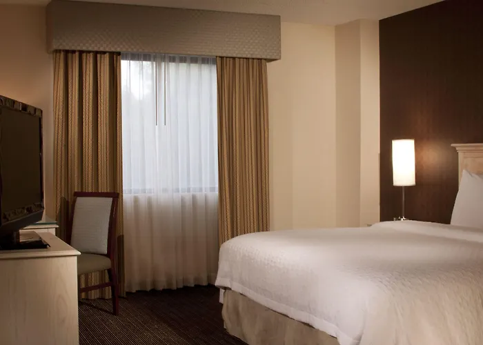 Hotels with tennis Embassy Suites By Hilton Las Vegas