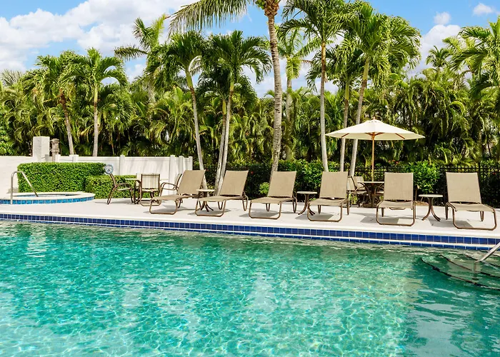 3 star hotel: Olde Marco Island Inn And Suites