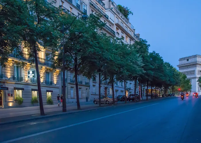 Etoile Park Hotel
