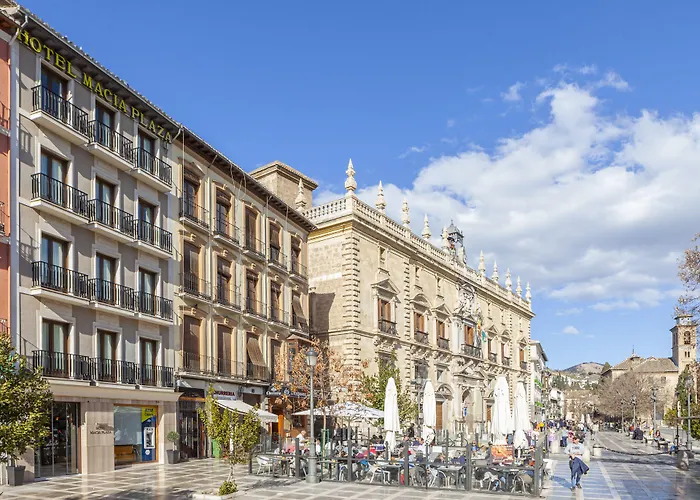 Macià Plaza