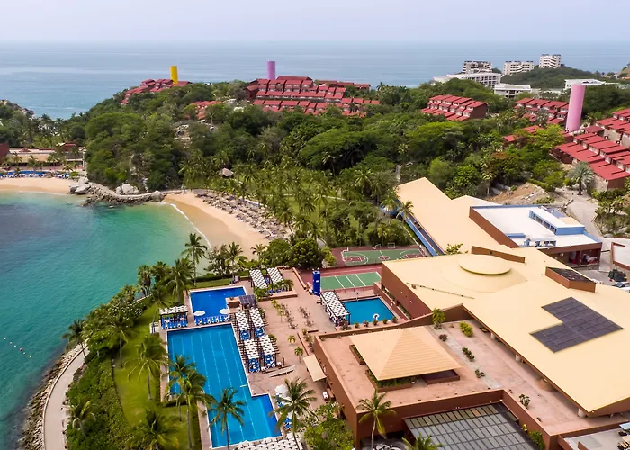 Hotel with Tennis: Las Brisas Huatulco