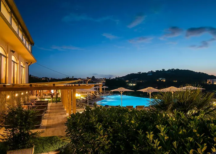 Hotel con tennis: Grand Hotel Due Golfi