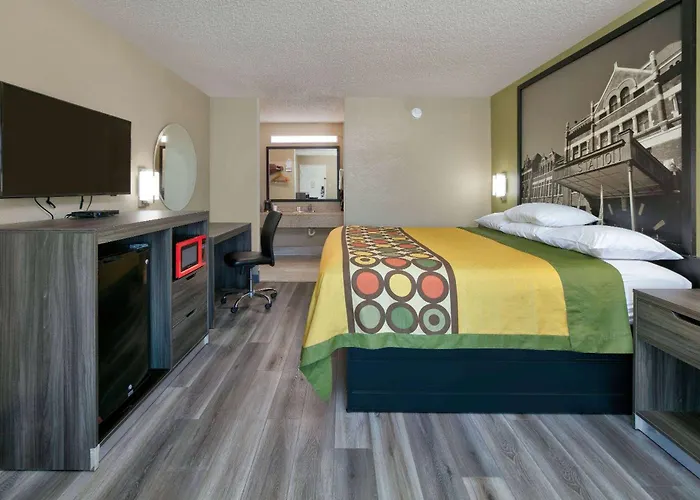Motel: Super 8 By Wyndham Mobile/Tillmans Corner