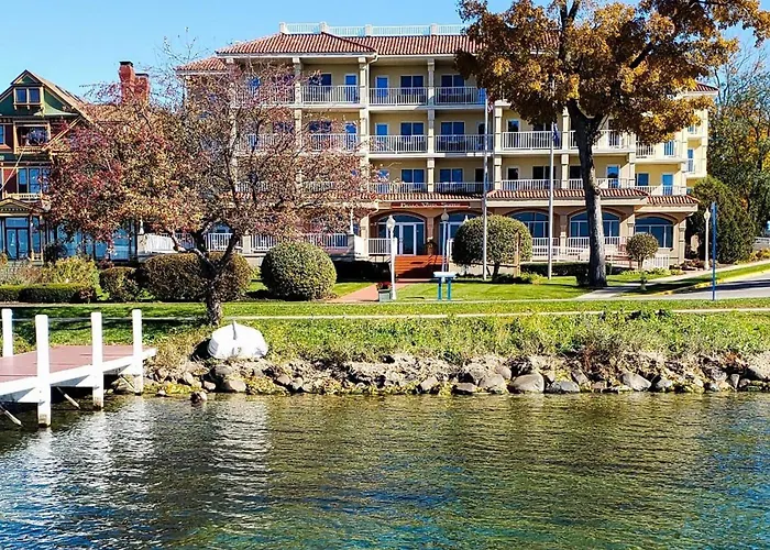 Bella Vista Suites