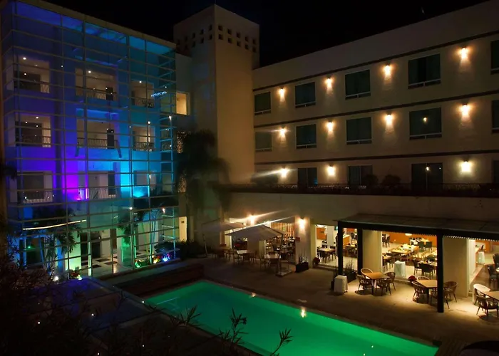 Family Hotel: Radisson Poliforum Plaza Hotel Leon