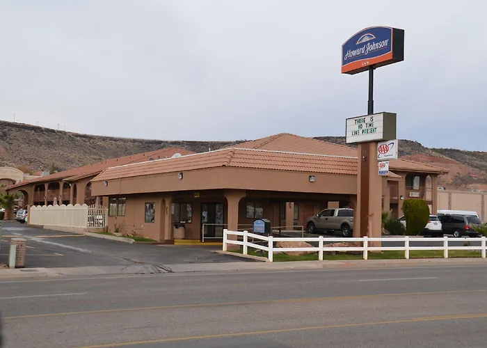 Howard Johnson By Wyndham St. George & Suites