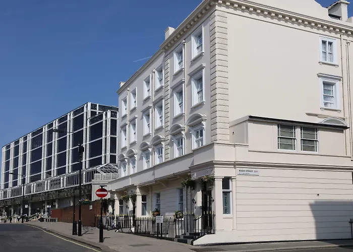 Western Buckingham Palace Rd