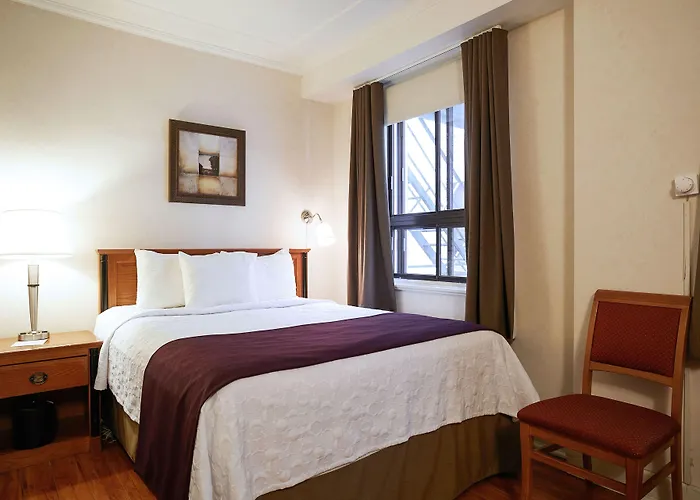 Cheap hotel: Hotel St-Denis