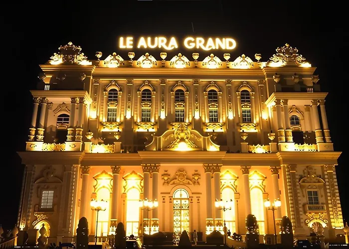 Le Aura Grand - Luxury Smart Hotel In Lahore By Urban Homes