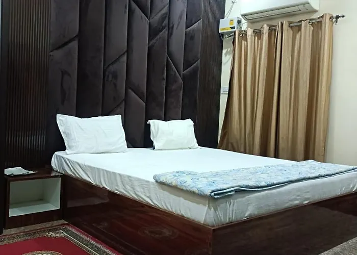 Kanha Guest House