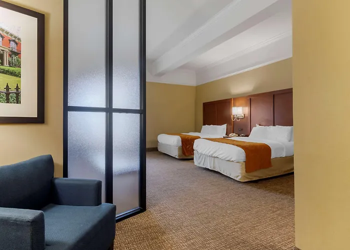 Comfort Suites Savannah North