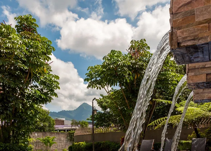 Courtyard By Marriott San Salvador