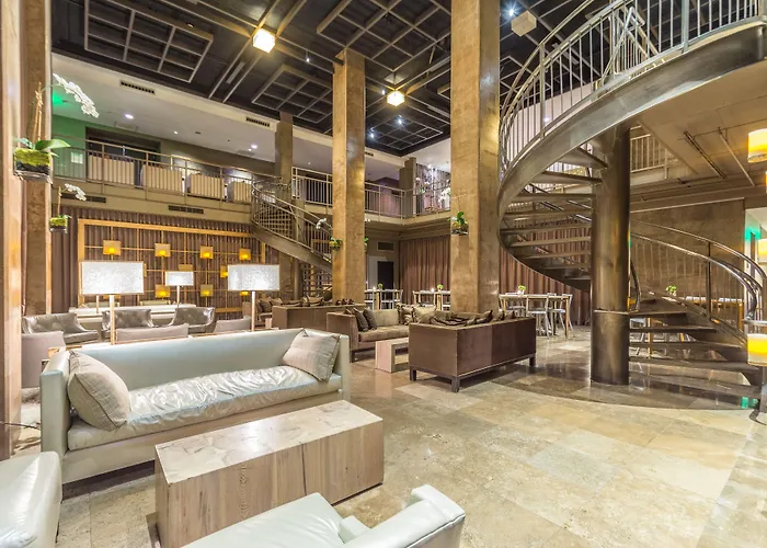 Proximity Hotel