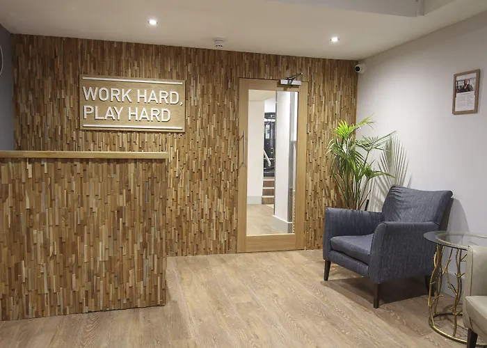 Airport Hotel: Fistral Beach Hotel And Spa - Adults Only