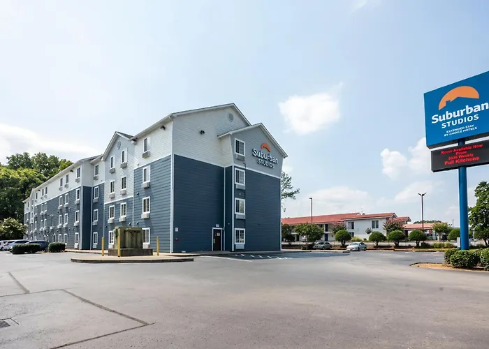 Cheap hotel: Suburban Studios Huntsville University Area