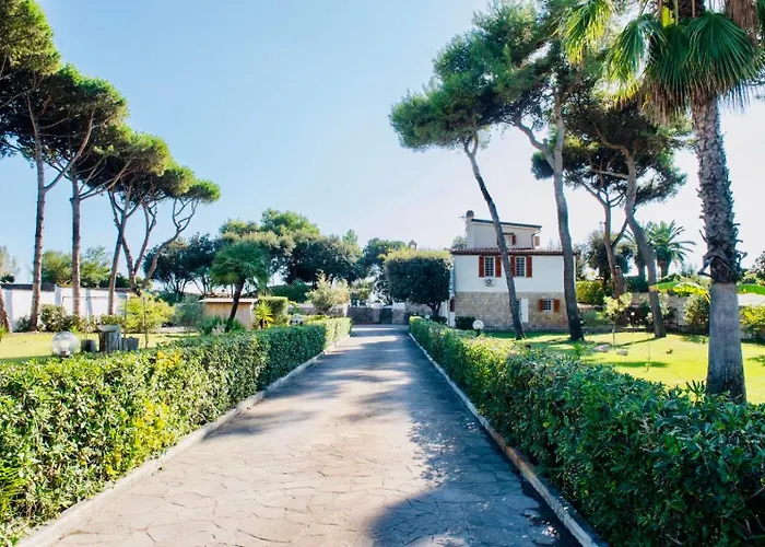 Villa GREG stupenda location sulla spiaggia con accesso diretto al mare