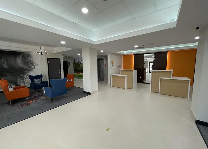 La Quinta Inn & Suites By Wyndham Augusta Fort Eisenhower