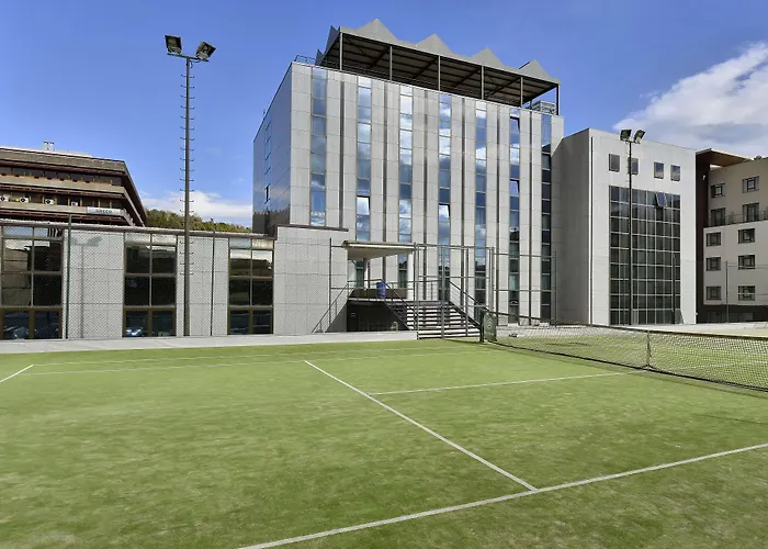 Pet Friendly hotel: Nh Coimbra Dona Ines