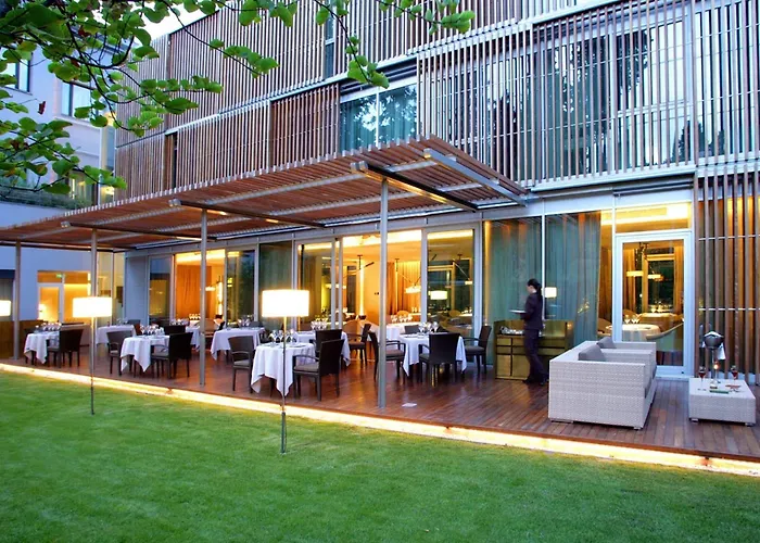 ABaC H&R Barcelona Monument