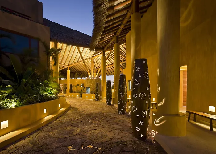 Cala De Mar Resort & Spa Ixtapa
